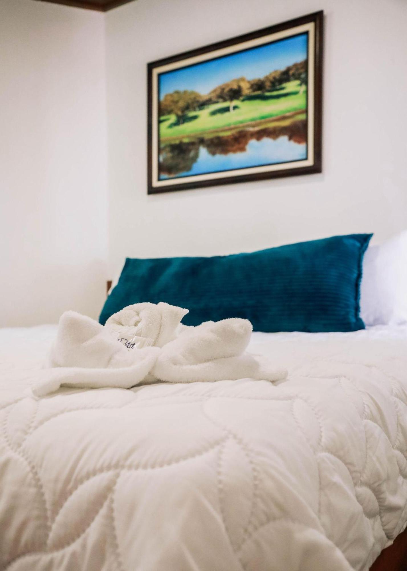 Hotel Y Restaurante El Paramo San Rafael  Εξωτερικό φωτογραφία