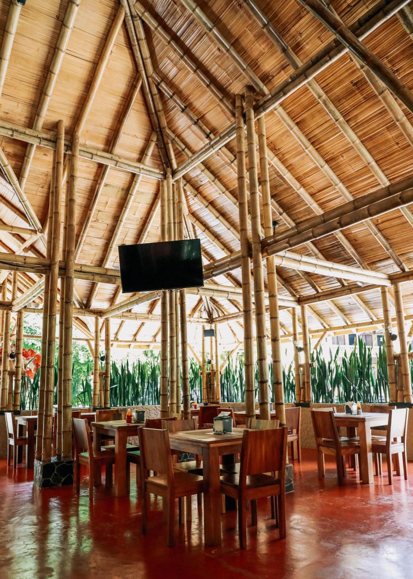 Hotel Y Restaurante El Paramo San Rafael  Εξωτερικό φωτογραφία